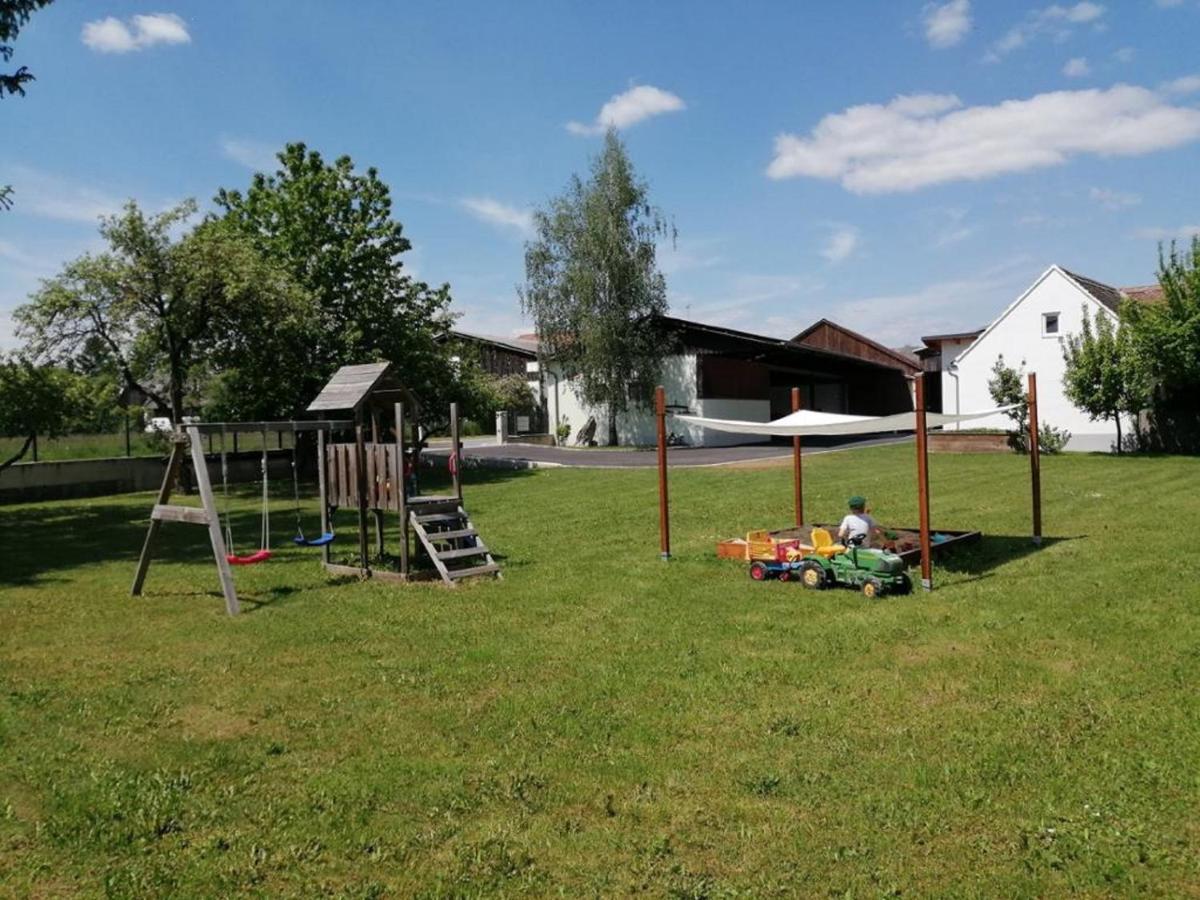 Wohlfuehlhof Bachzelt Hotel Weitersfeld Екстериор снимка